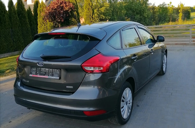 Ford Focus cena 36999 przebieg: 98000, rok produkcji 2018 z Siemiatycze małe 154